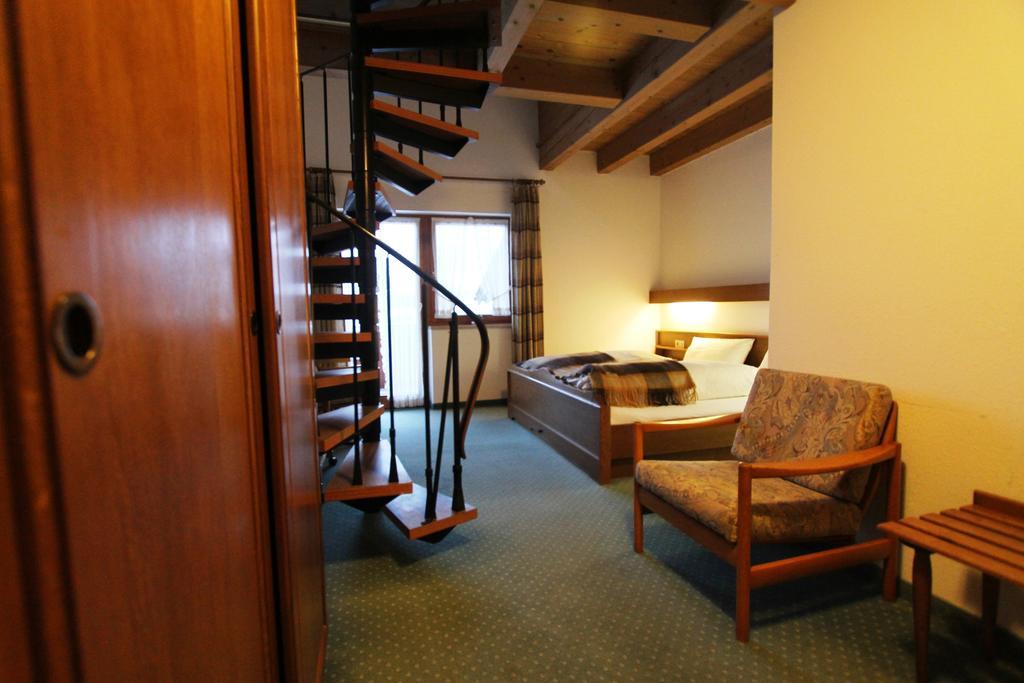 Reikartz Hotel Bergpanorama Pfronten Rum bild